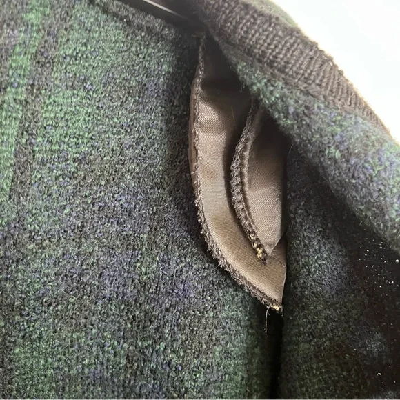 Tally-Ho Women's Size Medium Cardigan Wool Sweater Gold Buttons Plaid Green Blue - Picture 7 of 8